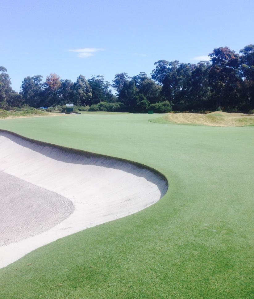 nickohern's tweet photo. No rough between fairway and bunker. Thank you @MetropolitanGC #classic http://t.co/o4zlfrxegA
