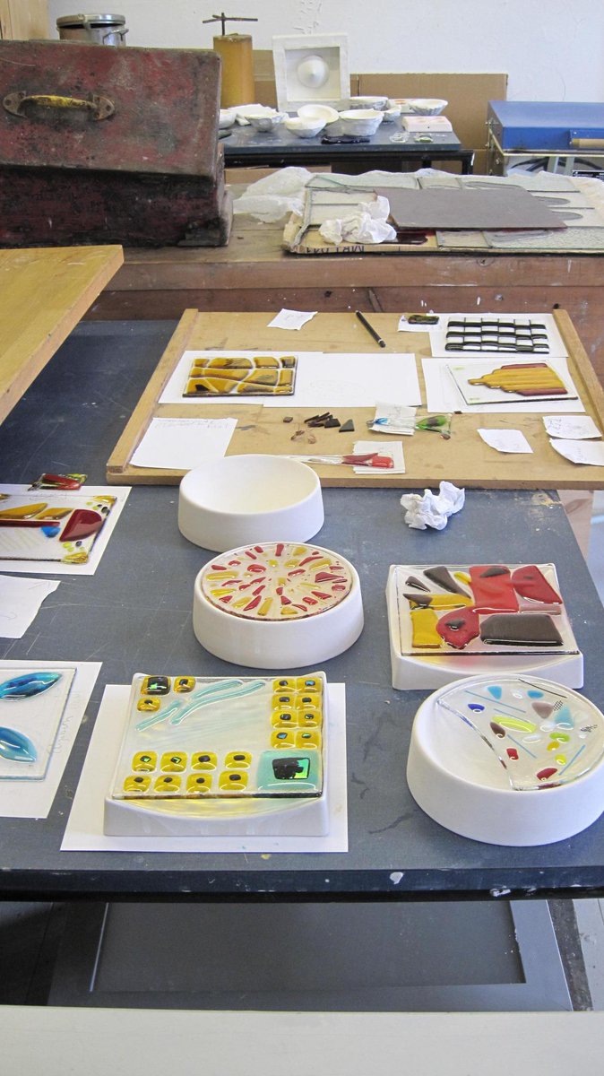 kimociglass's tweet photo. Check out our next glass workshops at The @biscuitinstudio on http://t.co/t4gQGgwlz6. Places still available http://t.co/ZkGOmKSdst