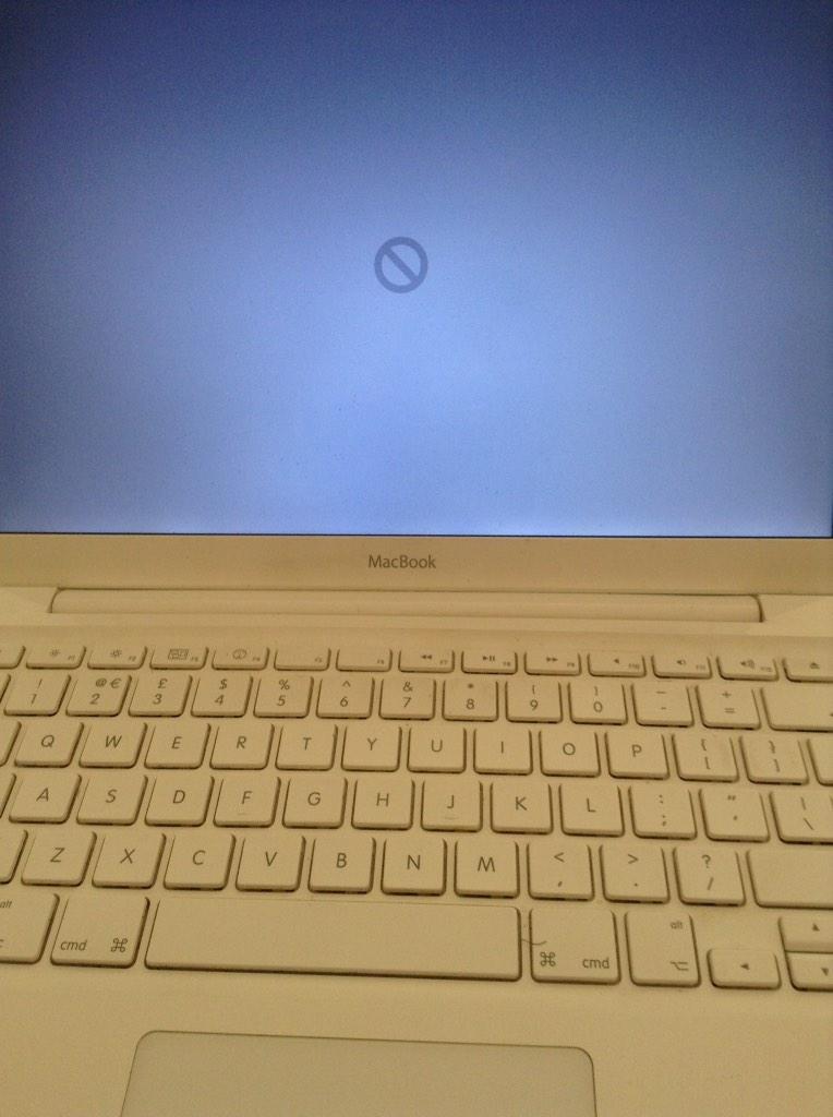 SamEdwards_22's tweet image. Does anyone have any ideas? #macbook #problem #techsuport #driveprobems