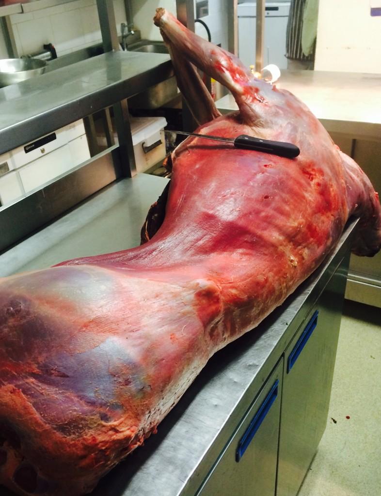 FROSTINI's tweet photo. @royaloakSL7 Think I need a bigger table? #localvenison #bucks #ukpubs http://t.co/2NjutIiImO