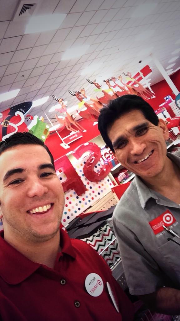 PSUFeature14's tweet photo. #TechnicianTuesday 
SFT APPRECIATION DAY! Thank you Ricardo! #T1362 #Burbank #D219 http://t.co/ryFtznHFlh
