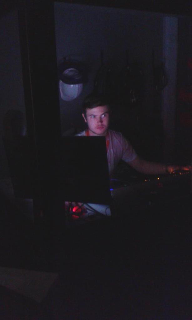 ProjectGroveRec's tweet image. Everything is dark, and we're trying hard not to trip over cables. @asemoe93 is getting ready for her interview.