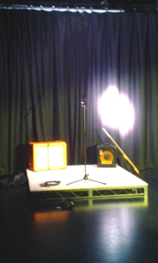 ProjectGroveRec's tweet image. Everything is dark, and we're trying hard not to trip over cables. @asemoe93 is getting ready for her interview.