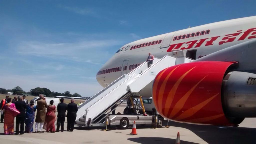 manojsirsa's tweet image. मेरे मित्र ने सिडनी से ये तस्वीर भेजी है -:) #ModiInAus #Sydney