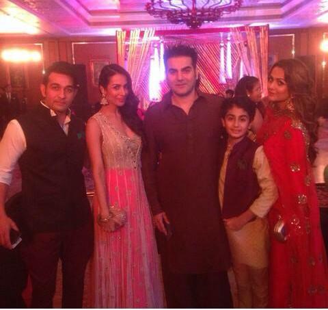 Pic : @arbaazSkhan #MalikaAroraKhan @amuarora At the #FalaknumaPalace #BigKhanWedding #HappyMarriedLifeArpita