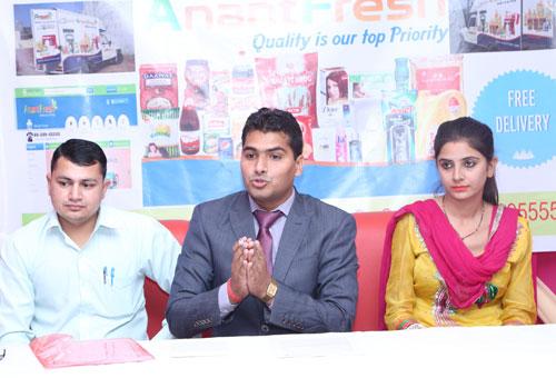 retailzoneindia's tweet photo. Haryana retailer Anant Fresh will invest Rs.100 cores in next 3 years Read More: http://t.co/ywNWmZI9ZH http://t.co/RaZseR6kLM