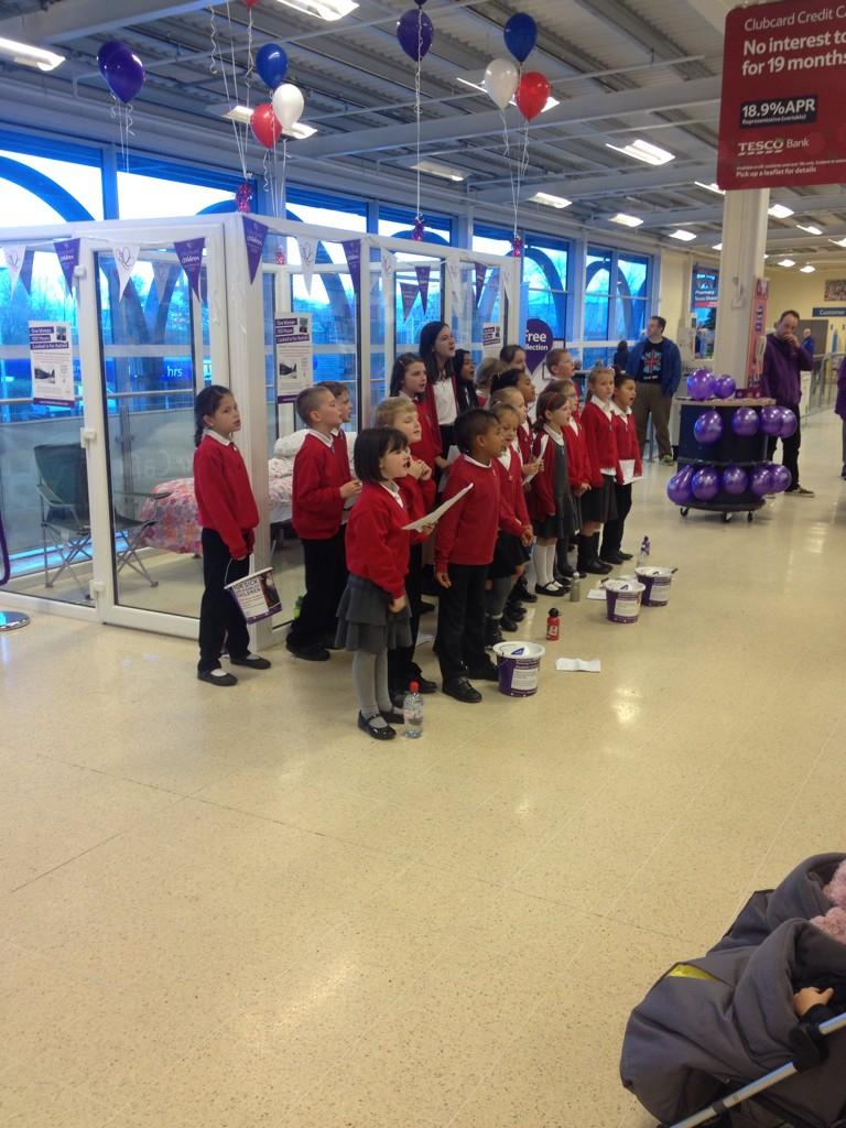 TescoCrewe's tweet photo. Few mins until @TescoCrewe own @HBicker goes into the box for 100 hours @Tesco @TescoMedia @Tesco_North http://t.co/gSYZtgn39B