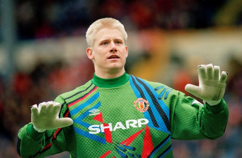 Happy 51st birthday to the one of the worlds best goalkeeper, Peter Schmeichel. 