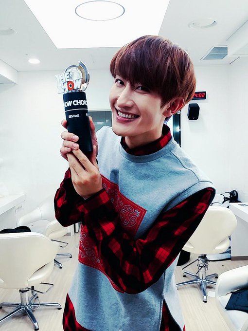 View image on Twitter