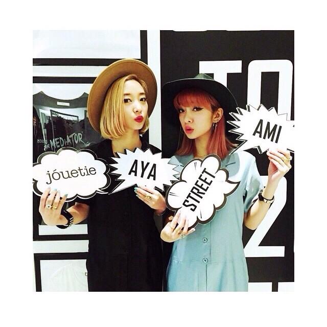 AMI__AYA's tweet photo. 11/20「AMIAYA SNAP100」
AMIAYA Blog→http://t.co/KYPpT5dJpS http://t.co/avhjphOGtl

スタートまで3時間きったよ👯
ドキドキ💓みんな見てね💋 http://t.co/MSX8uZINZ8