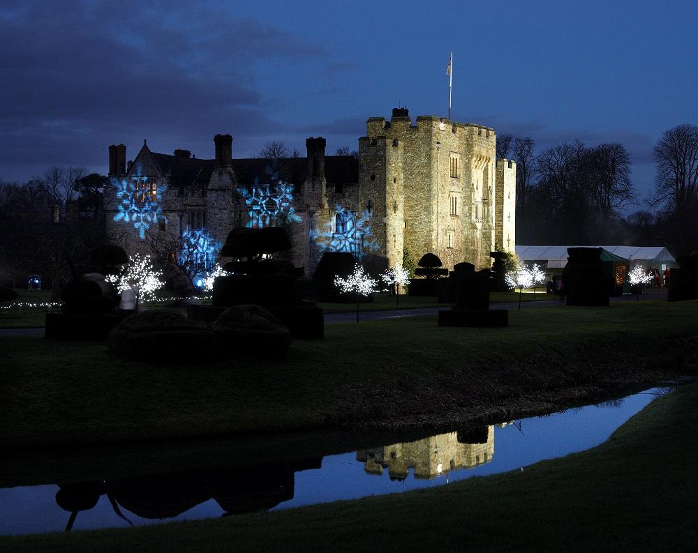 VisitKent's tweet photo. RT @HeverCastleLtd: For an enchanting #Christmas Hever visit at night on 18, 19 &amp; 23 Dec. http://t.co/O13SRNTSVC http://t.co/2nBl6hRtTQ