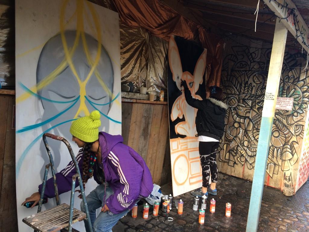 Hanging out with the talented Weardoe and <a href="/misspix01/">Pixie London</a> as they start their pieces for #HipHopDoc with <a href="/C4ShootingGall/">C4 Shooting Gallery </a>