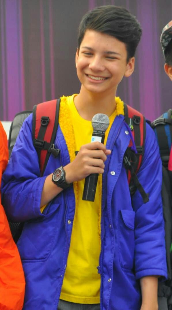 endiarfian22's tweet photo. Haaaiiii Surya @ASP_Bidadari @endiarfian22  @Endy_ganteng senyumnya keliatan bgt ikhlas dari hati yaa.. :D :) http://t.co/31r0tuEymc""