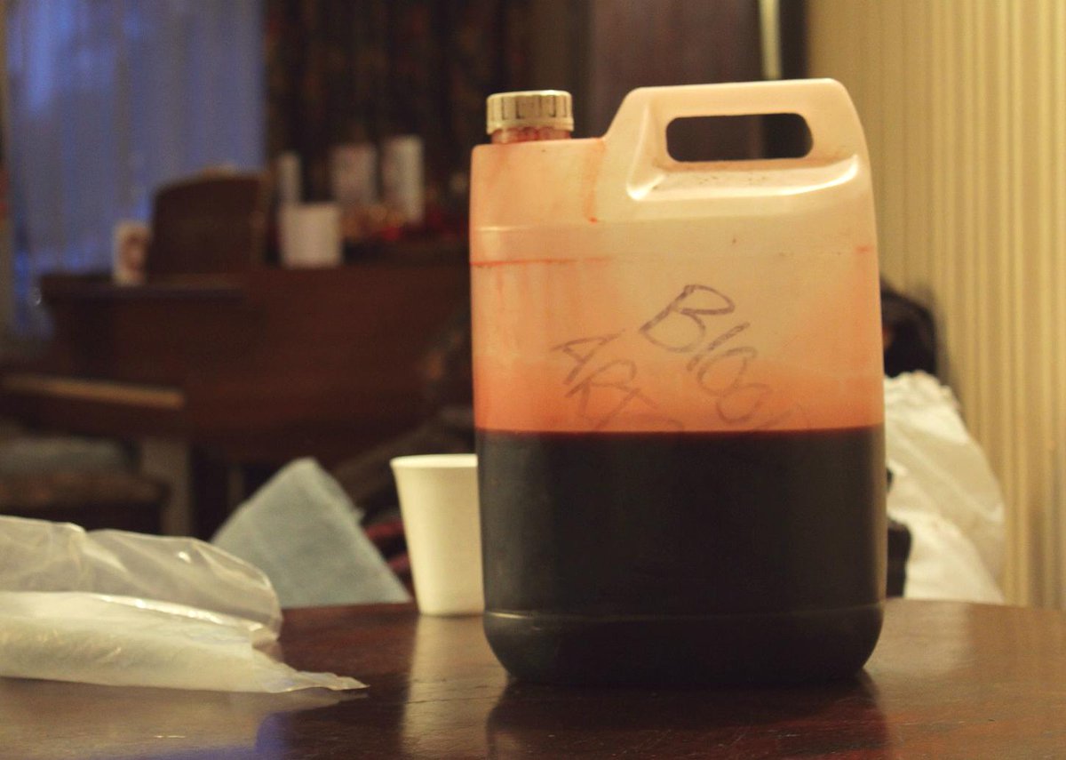 TheKraysMovie's tweet photo. Let's shed some blood. #bloody #thekraysmovie #theriseofthekrays http://t.co/VjW6iXYjnC