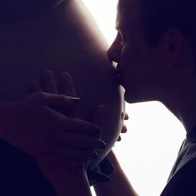 Luke loving up on the babies 💛 he's so cute.