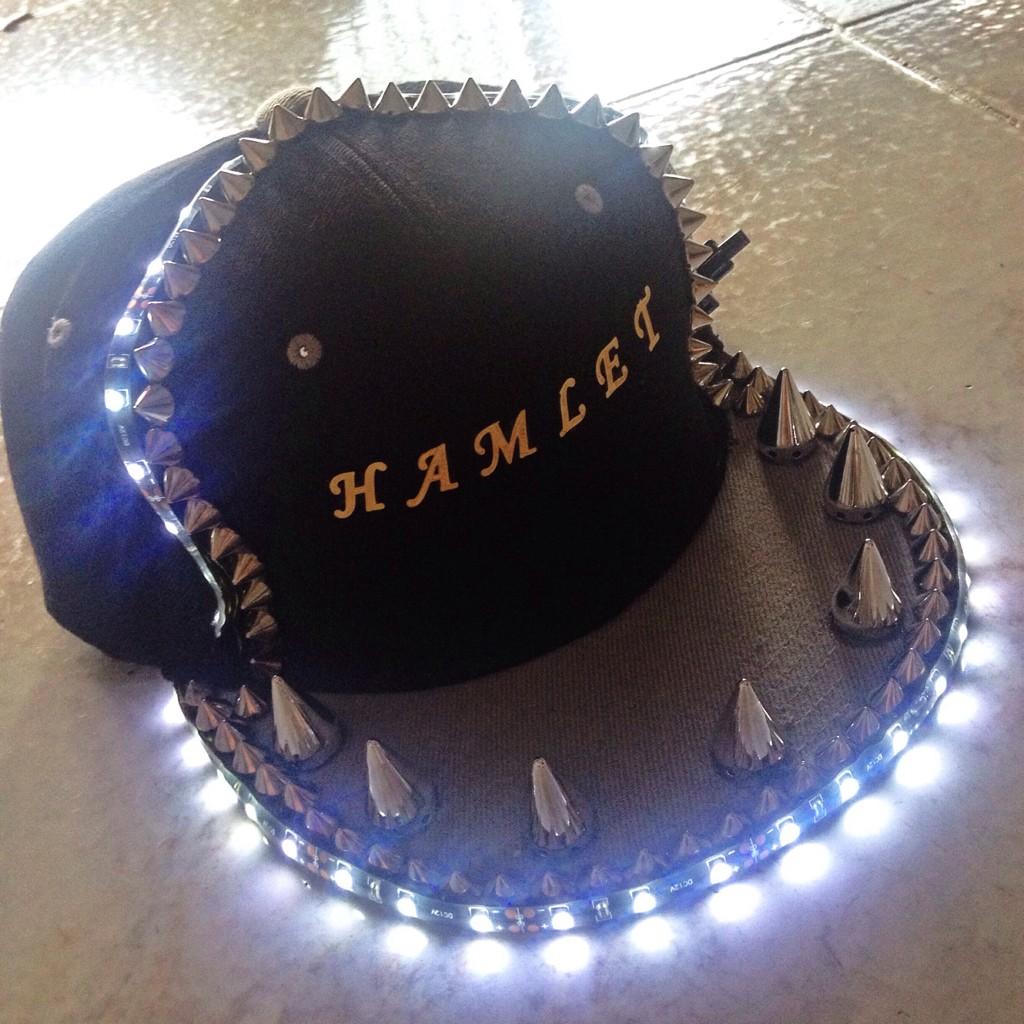HamletVIP's tweet photo. @Avicii Suddenly a big surprise for LED avicii #Hamlet #Avicii #HamLED #HamletVip #EDM RT 🙌 Fashion CAP #Dj http://t.co/pr7pqodjZH