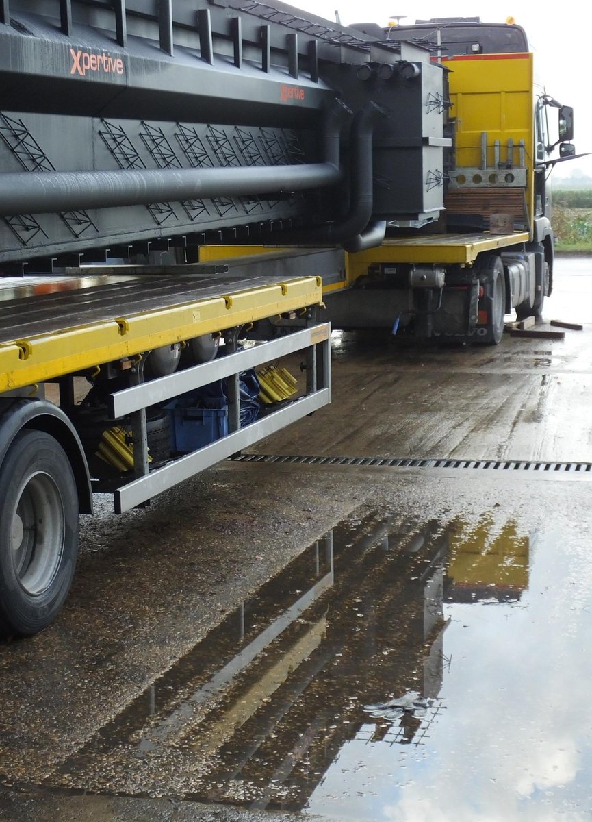 PremierPits's tweet photo. Another #premierpit leaving HQ for Colombe, France in association with #xpertive http://t.co/og7prjw06I
