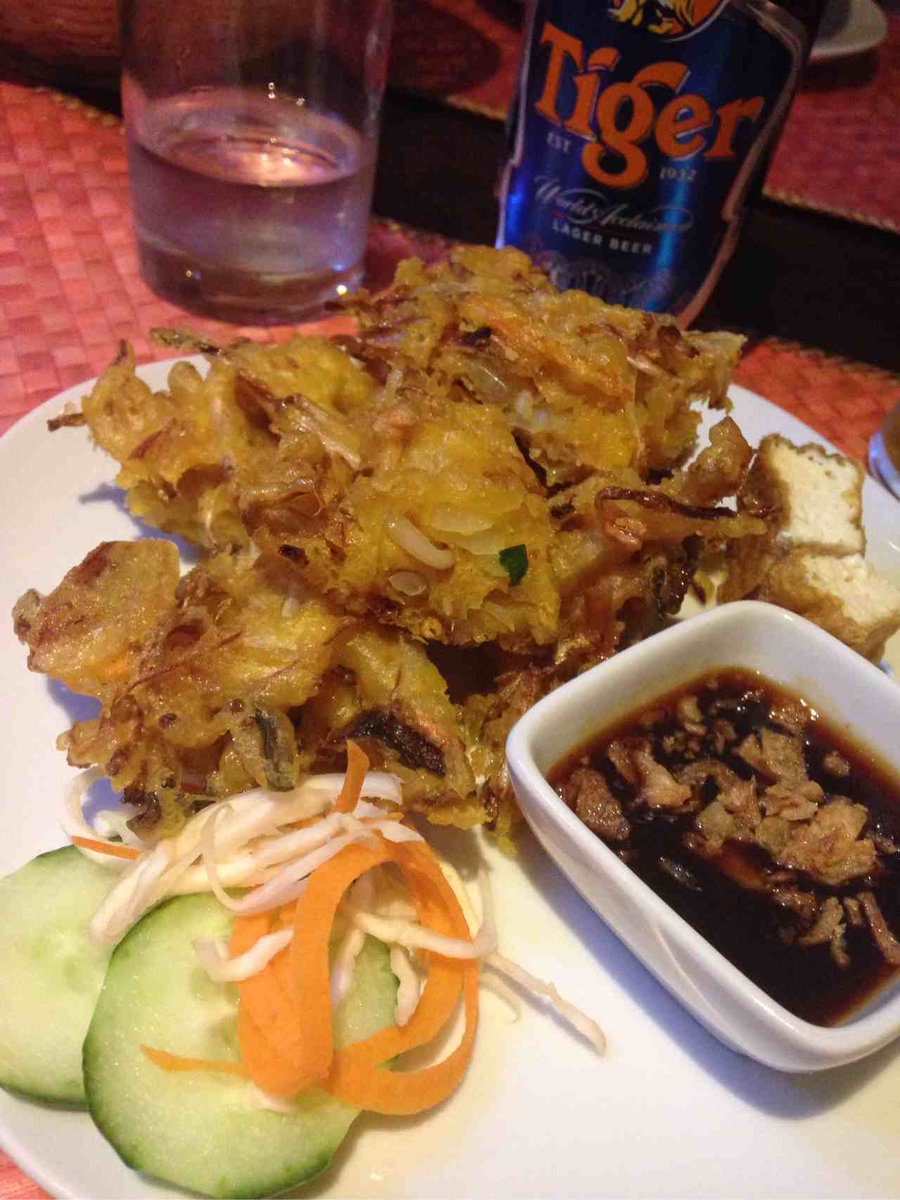 VeganPornNotts's tweet photo. FOR SURE 

 "@NadaBudaya: Did you know that we are #vegan friendly! #nottingham #malaysianfood" http://t.co/0QbEkRDTSk