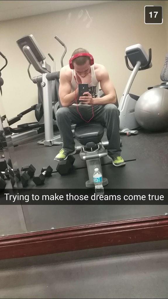GymGuysDaily's tweet photo. .@iCotyHogan putting in the time for some amazing results! Snap us your workout pics GymGuysDaily http://t.co/DoM0NEE9db
