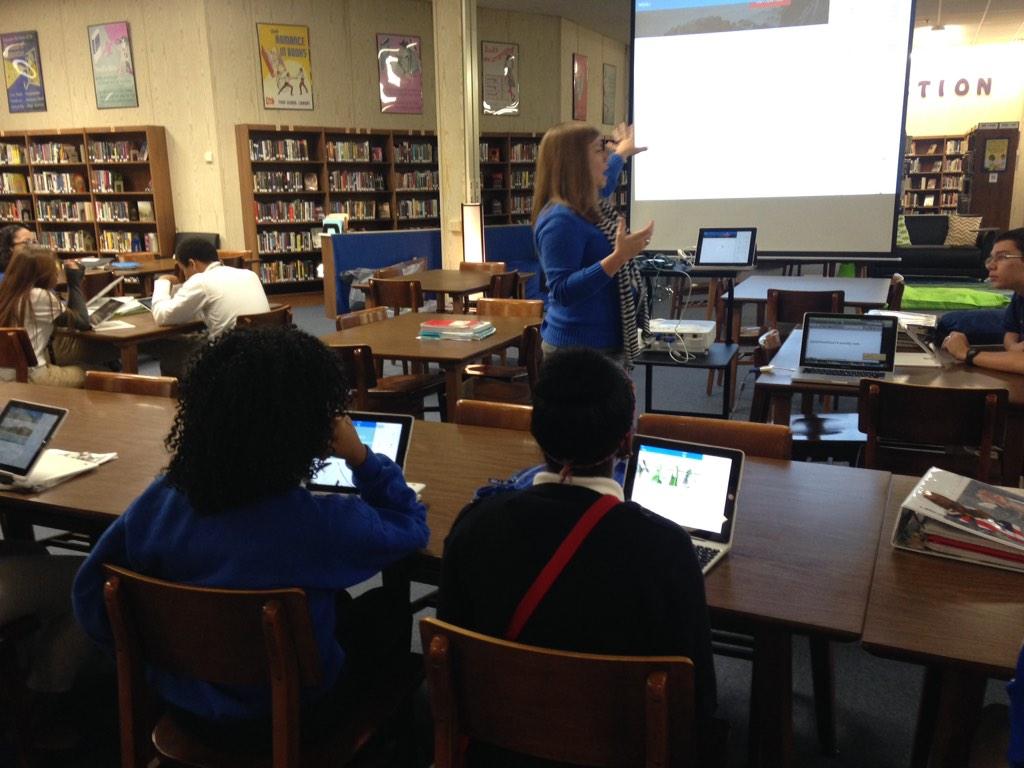 BradwellTigers's tweet image. Learning #weebly in the media center.9th graders learn to create for the real world. @MelissaMcCallar #librariescount