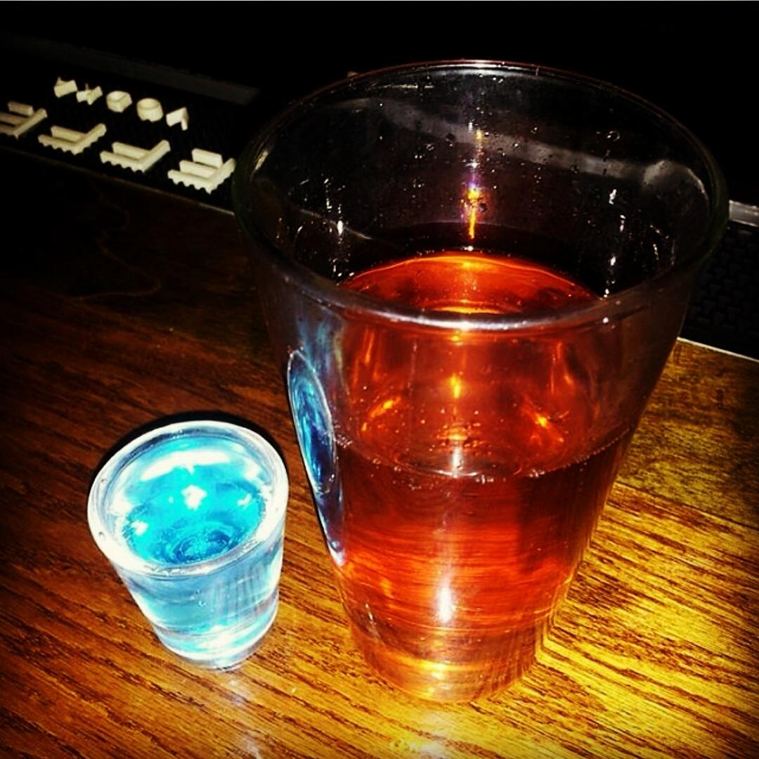 DoubleBarrelAth's tweet photo. As a way of saying "Thank You" to our customers, we are giving away $2 Captain America Bombs tonight!!! #GoDawgs http://t.co/G5MxCfEkQ0