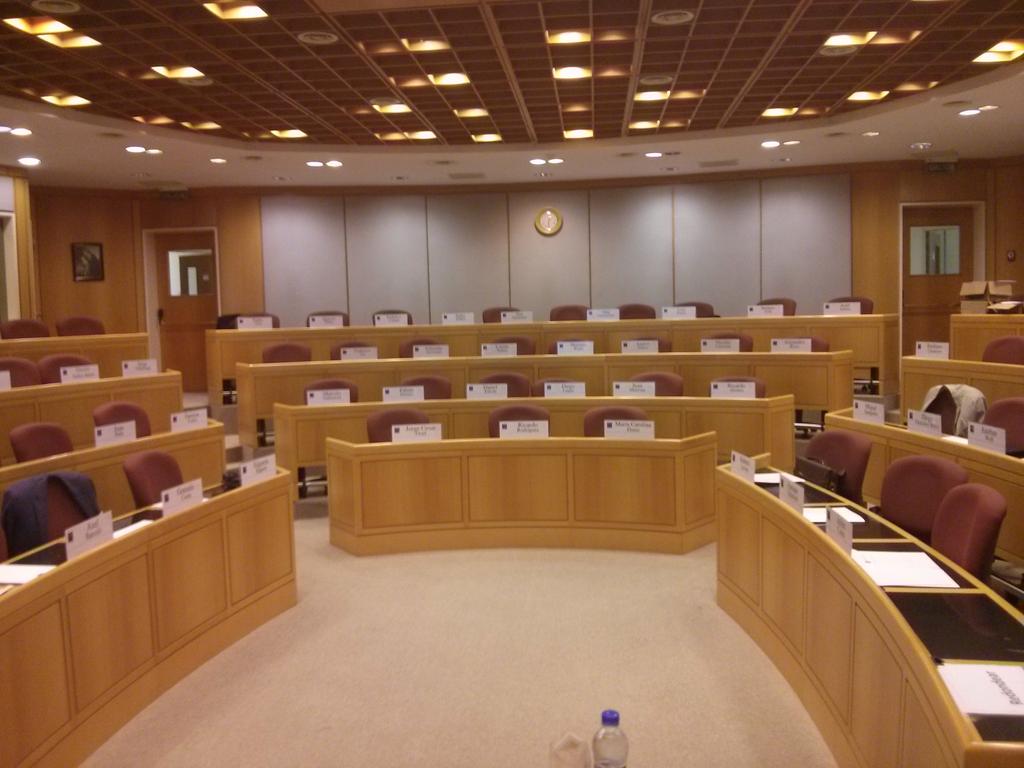 apprightme's tweet photo. Ya con muchas ganas de presentar #AppRight en #NavesIAE #Naves2014 @EntrepreIAE @IAE_Austral @SilviaTorresC http://t.co/21cYJlxt54