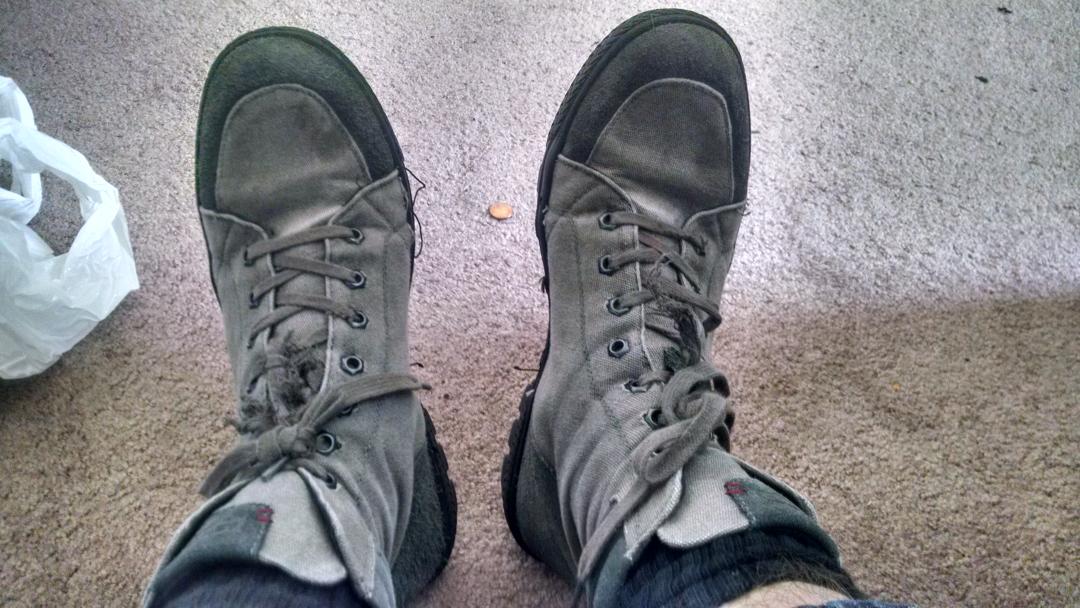 liam_sporrer's tweet image. What the hell @LEVIS I bought these 2 months ago for the winter. They're already falling apart. #expectedmore