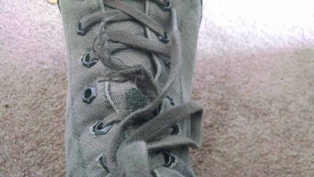 liam_sporrer's tweet image. What the hell @LEVIS I bought these 2 months ago for the winter. They're already falling apart. #expectedmore