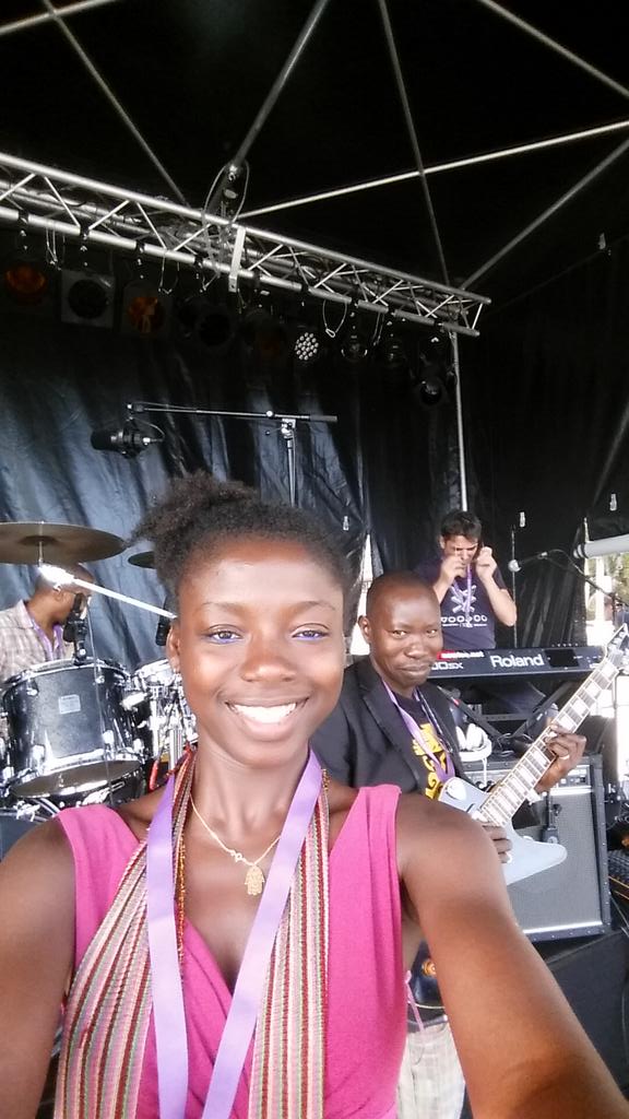 KandyGuira's tweet photo. Un ptit souvenir du Mans avec le bal de l'Afrique Enchantée ☺ http://t.co/D4Vpn3ojyD