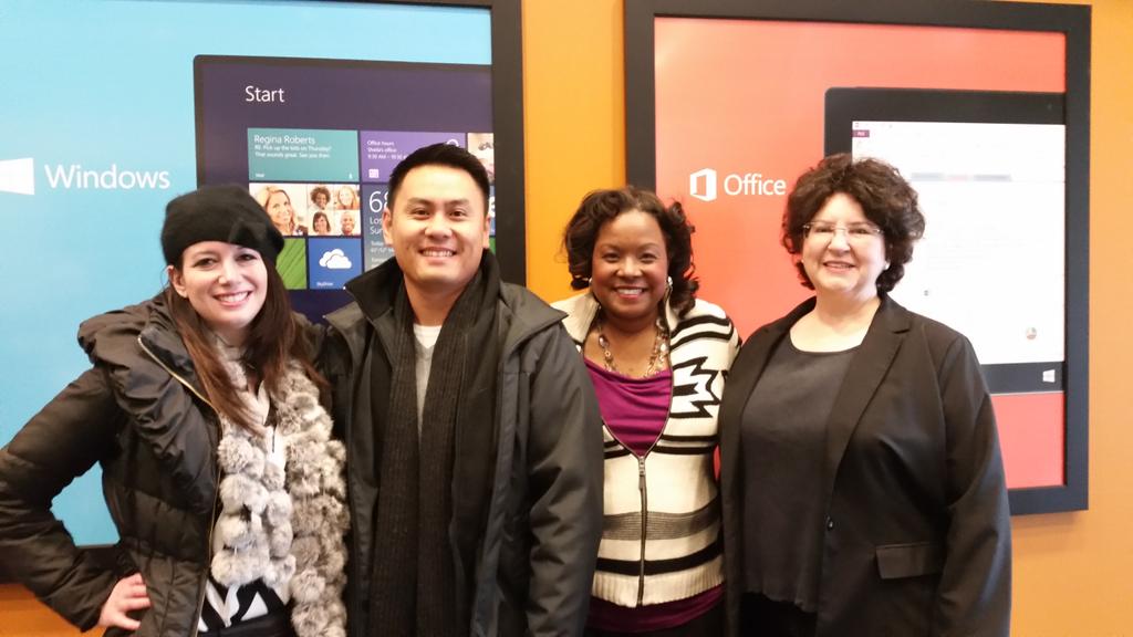 SmallBizLady's tweet photo. Hanging with #Smallbiz pals @smallbiztrends @caroljsroth @drinktastea pals at @Microsoft #MS4Work http://t.co/0ceX8XsRjT