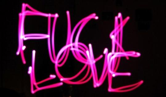 myadreams's tweet photo. "@D_lez: @unmondelesbien @myadreams #FuckLOv http://t.co/wGwVO4Kf7Q"