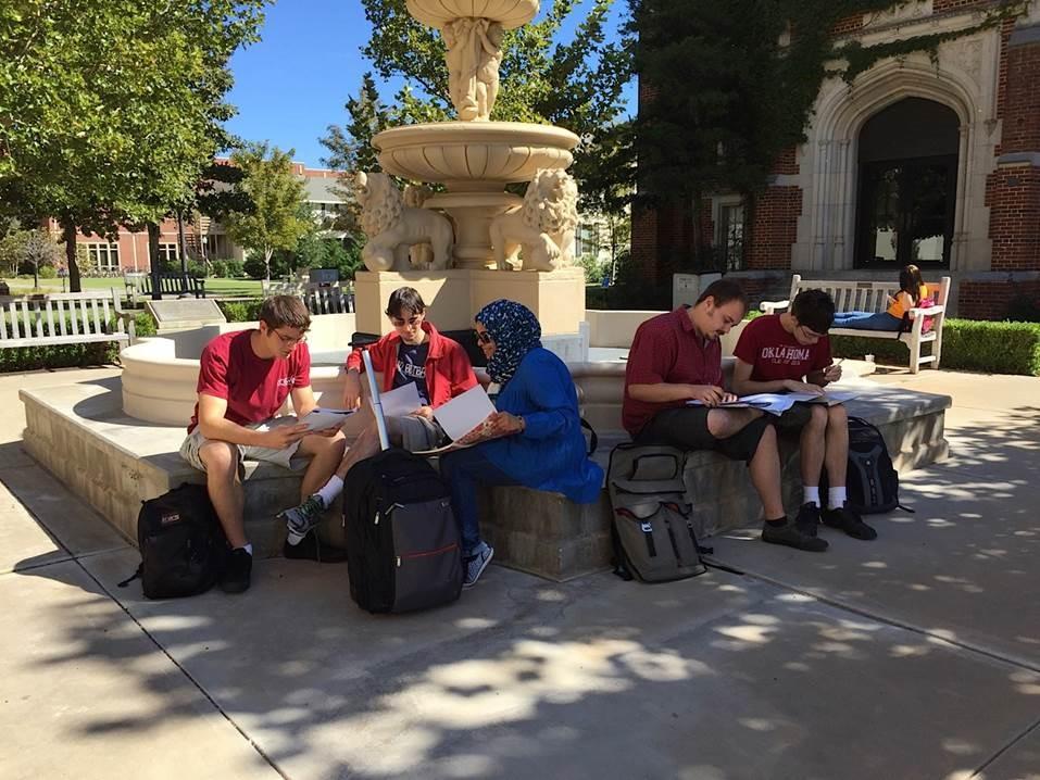 cs_ou's tweet photo. Hard to believe that just a couple weeks ago Machine Learning was being held out in the warm Fall sunshine. #snowday http://t.co/DTOzoUDA4w