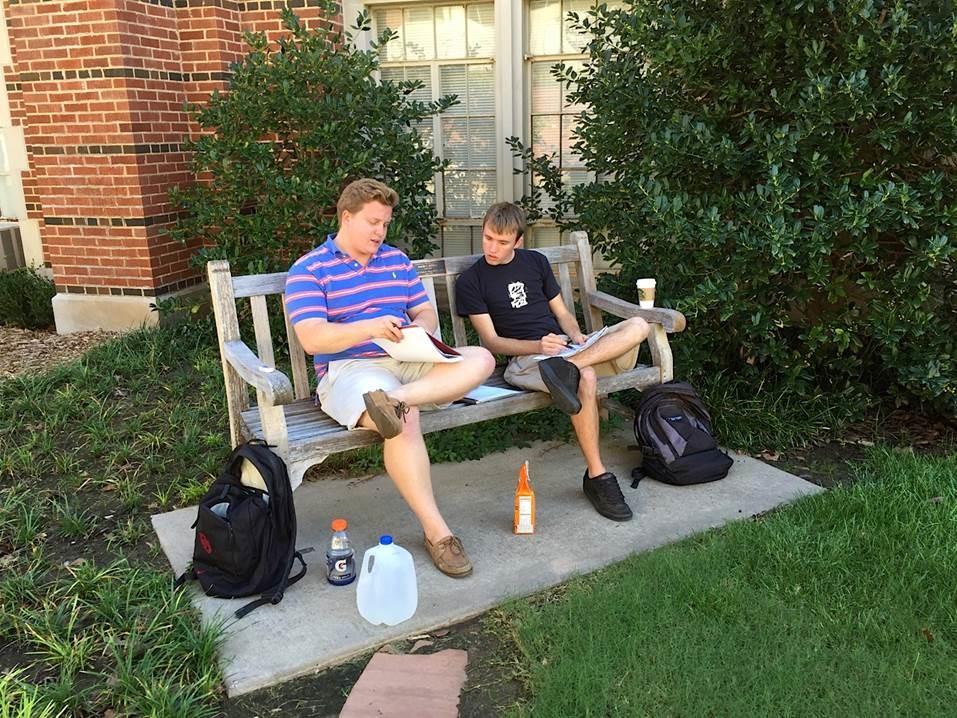 cs_ou's tweet photo. Hard to believe that just a couple weeks ago Machine Learning was being held out in the warm Fall sunshine. #snowday http://t.co/DTOzoUDA4w