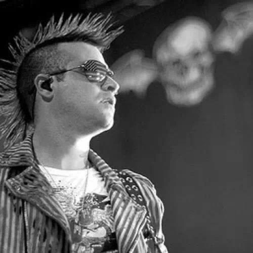 Happy 30th birthday Johnny Christ. 