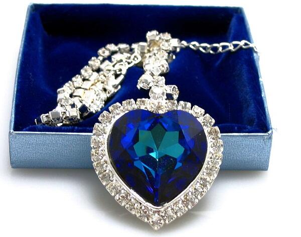 Es_Lujo's tweet photo. Diamante del océano, precio: $3.5 millones de dólares. http://t.co/VMryhv4NDw