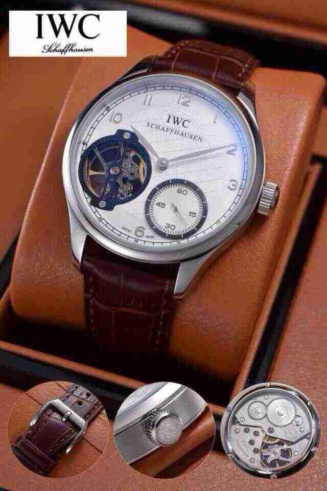 Luna__Viola's tweet photo. IWC watches http://t.co/0Jfyj6HqoL