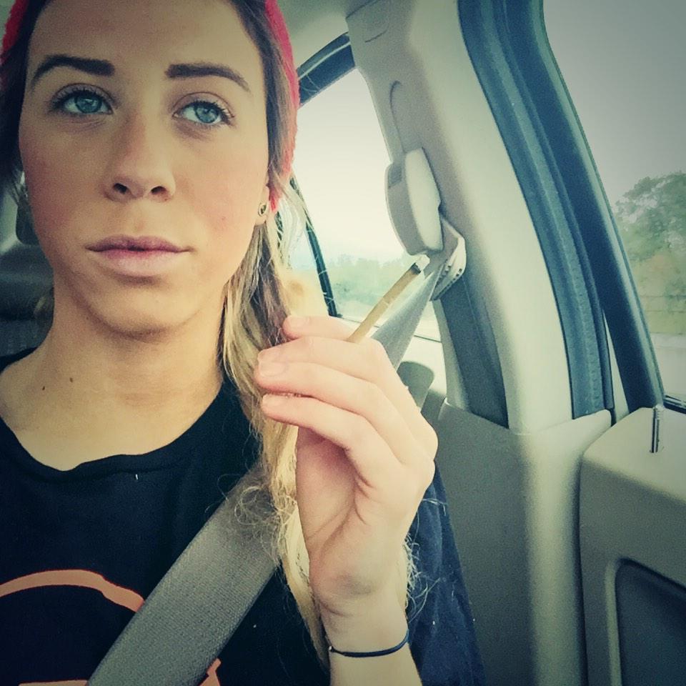 DarBee_'s tweet photo. Jays on the highwayyy http://t.co/9PZJ8Q31U5