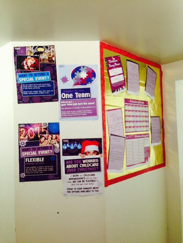 SomershamHi's tweet image. Fun at work set up and ready for the 1st dec @Ria_Tomlinson @JanetPeasland @djblackbeard