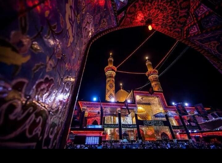 Alaaqueen7story's tweet photo. عفت گلبي اعله بابك ياحبيبي من اجيتك
حياتي بلايه معنه لو يمر يوم اونسيتك 
��لك اعلن ولائي.. حسيني كربلائي✌ http://t.co/JNrBQUBpqU