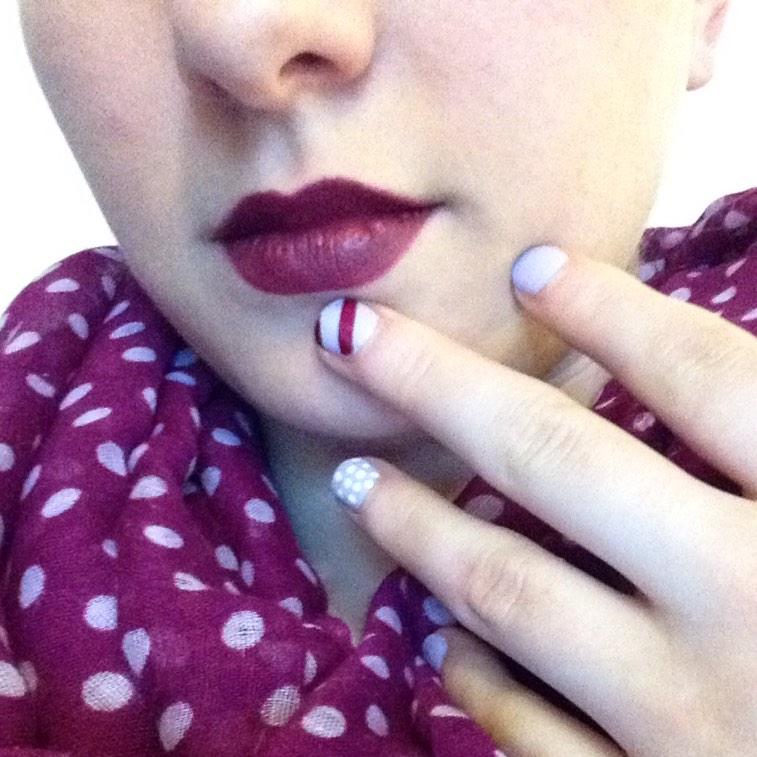 Jessmac_jm's tweet photo. New Parisax lipstick rouge alizarine @ParisaxPro #makeupartist #jessmac matching nails and scarf! X http://t.co/1JlGPXXQPc