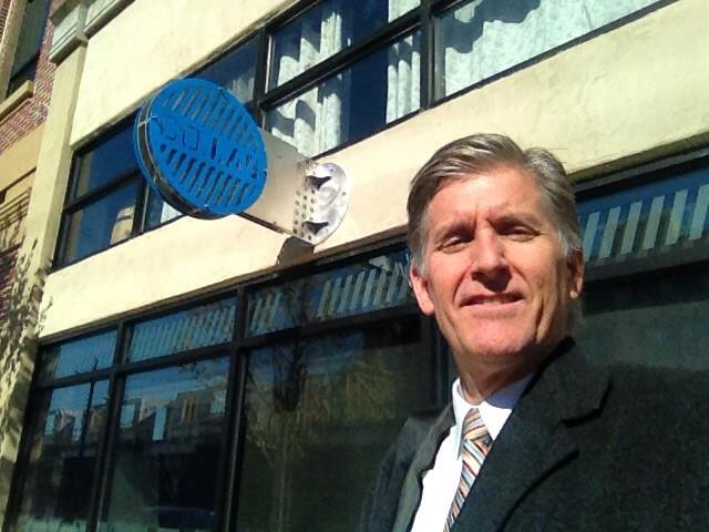 RuKCMO's tweet photo. @EnochElwell great meeting you @thecompanylab thx #GigFuture http://t.co/KzxzWH4maj