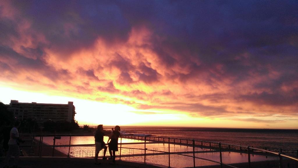 UpCyclesZA's tweet photo. The #AtlanticSeaboard @SouthAfrica! #SeaPointPool #Capetown #SouthAfrica http://t.co/riUPqa7pvB