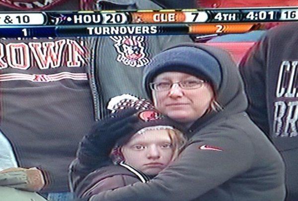 theCHIVE's tweet image. “Shh, it’s ok. You’re a Browns fan. This is what your life is now.” (The Week 11 Blitz here: chiv.it/EudT6)
