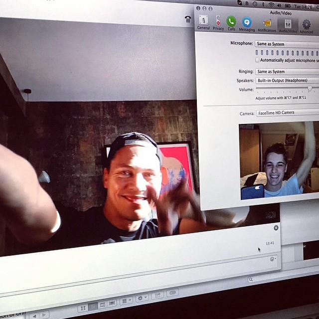 TiestoRussia's tweet photo. Nice! RT@tiesto: Skype call with my buddy @martingarrix talking new music! #MusicLovers #CollabInTheMaking #Fun http://t.co/IaWuzPtsJn