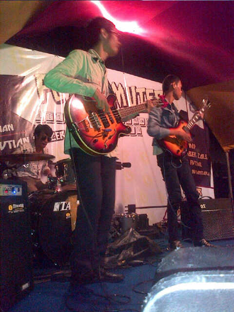 C.D.M (@celanadalammama) on Twitter photo 