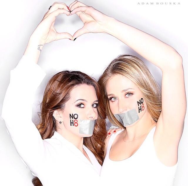 clinesbabie's tweet image. @elliewhitney #TeamKarmy