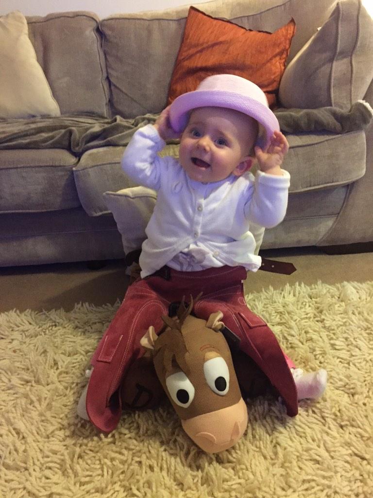 Tim26002972's tweet photo. Yeeeeee haaaa cowgirl http://t.co/BqGgCw7KyN