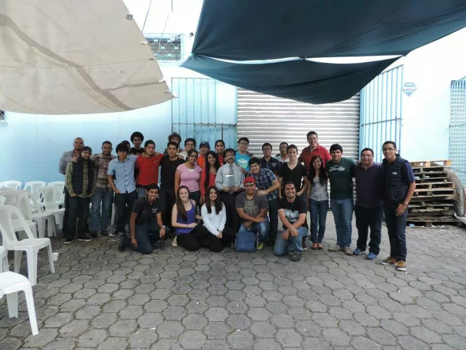ConcienciaLG's tweet photo. Gracias a todos los que nos acompañaron el día domingo en esta linda convivencia con Farfán http://t.co/hwCCgut2fn