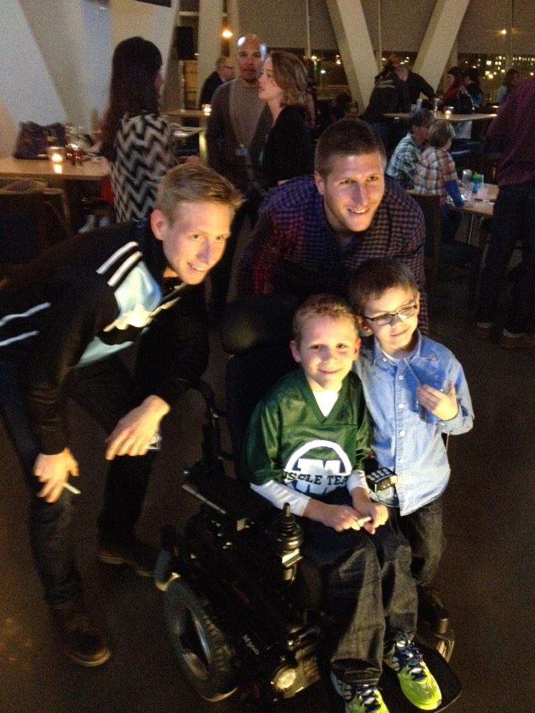MNUFC's tweet photo. United's @DouginDavis and @gregjordan90 get to meet other athletes tonight at the @MuscleTeamMN Gala. #MuscleTeamMN http://t.co/pP2PHfsFV2
