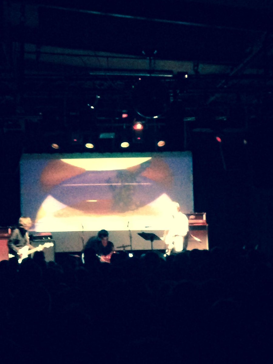 TheBestDayTour's tweet photo. Wearing and tearing up Cologne! http://t.co/aKNzPNHij1